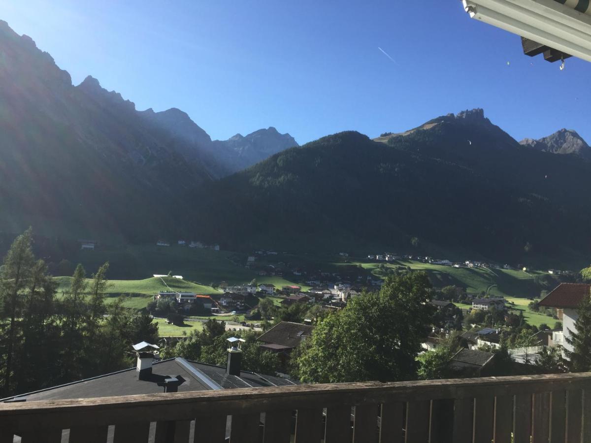 Haus Adlerhorst Lägenhet Neustift im Stubaital Exteriör bild